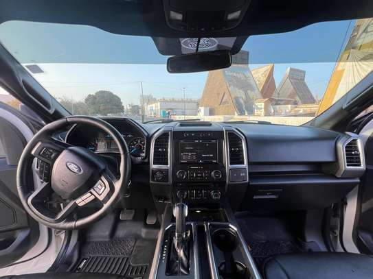 FORD F-150 – Surélevé, robuste et prêt à tout ! image 5