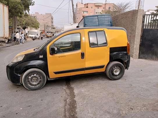 Taxi th Citroën nemo 2010 image 2