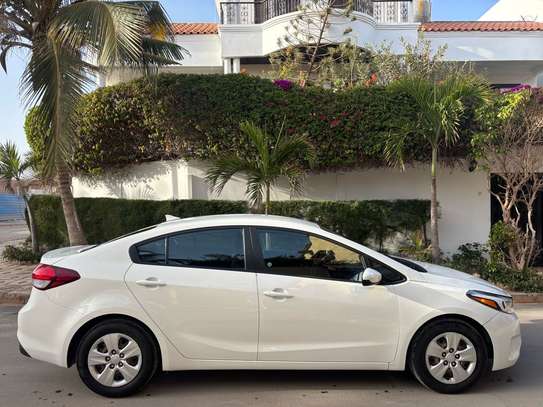 Kia forté image 3