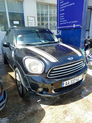 Mini Cooper 2015 image 1