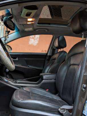 Kia Sportage full option image 9