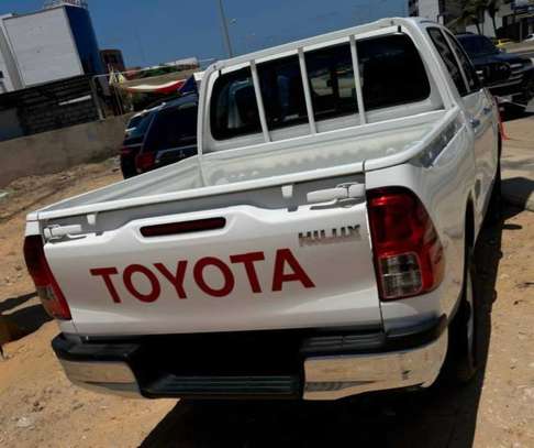 Toyota  hilux neuve 2024 image 5