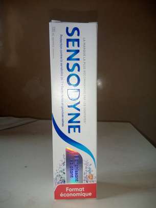Pate dentifrice sensodyne de 135 mL image 2