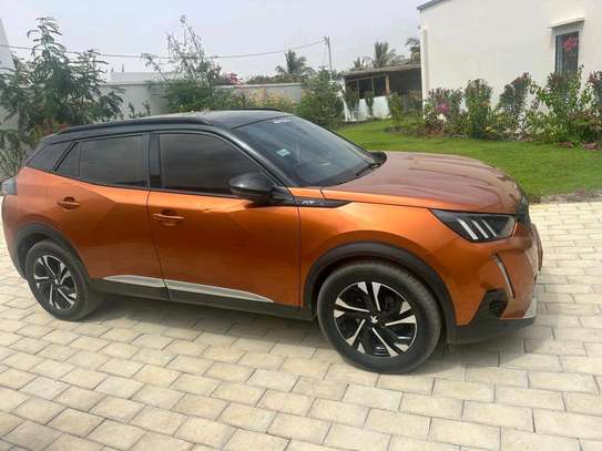 PEUGEOT 2008 image 3