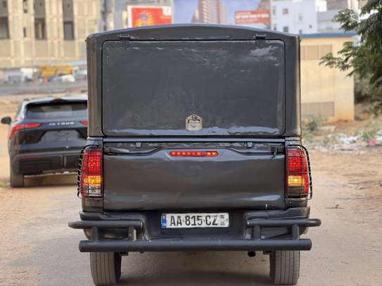TOYOTA HILUX 2021 image 6