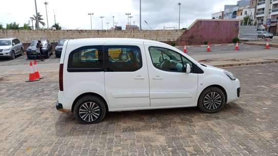 Peugeot partner 5 places Clim image 6