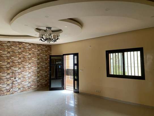 3 chambres salon zac mbao image 2