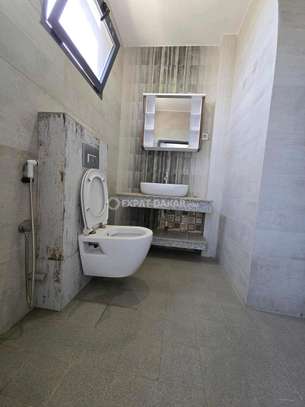 Appartement haut standing mermoz image 6