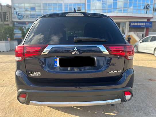 Mitsubishi Outlander 2018 image 6