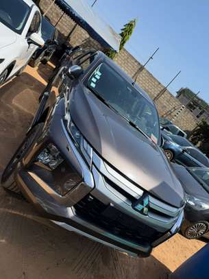 Mitsubishi L200 2020 image 2