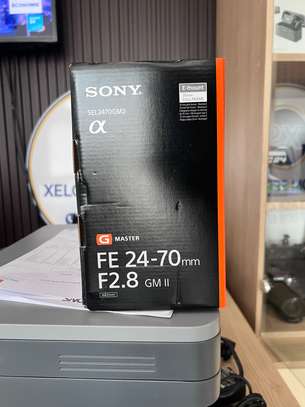 OBJECTIF SONY ALPHA FE 24-70mm/F2.8 GM II image 2