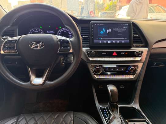 HYUNDAI SONATA 2018 image 8