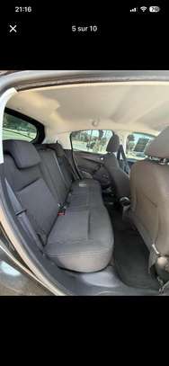 Peugeot 208 image 7