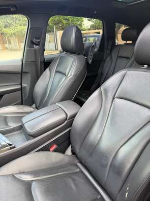 2018 Audi Q7 7 place image 5