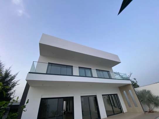 Belle villa à vendre à La Somone - Quartier Les Aigrettes image 1