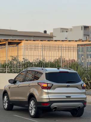 Ford escap Titanuim année 2017 image 8