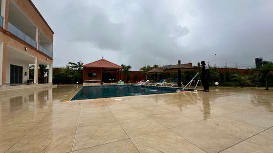 À VENDRE, VILLA de Luxe, TOUBAB DIALAW image 2