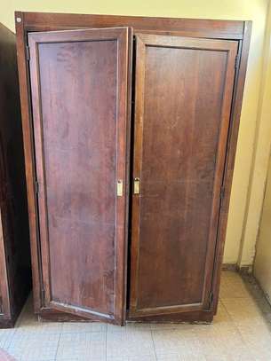 Armoire bois massif marron foncé 2 portes spacieuse image 4