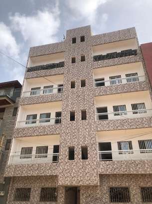 Appartement à  louer à la Cité Mbakiyou Faye Mamelles image 1