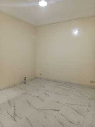 F4 à louer à sacré cœur 3 image 9