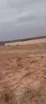 Terrain Yenne TF image 3