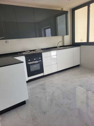 Trois chambres à louer par mois image 12