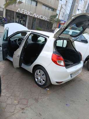 Renault clio  2013 image 1
