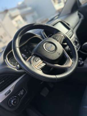 Jeep Cherokee 2016 image 12