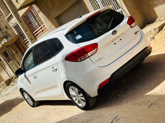 Kia Rondo 2016 image 6