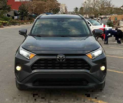 TOYOTA RAV 4 XLE 2020 image 2