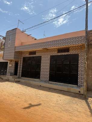 CITÉ PORT KOUNOUNE (DERRIÈRE LA MARINE FRANÇAISE) image 3