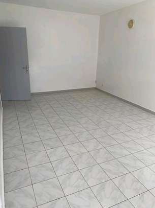 Appartement F4 à vendre Ouakam image 7
