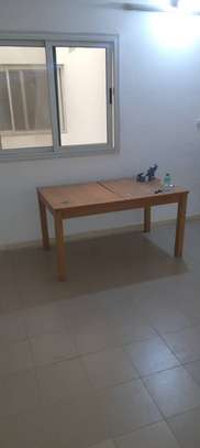 TABLE A MANGER A VENDRE image 2