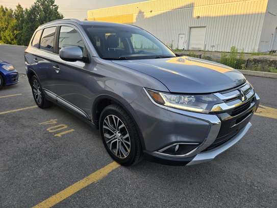 Mitsubishi Outlander 2018 image 1