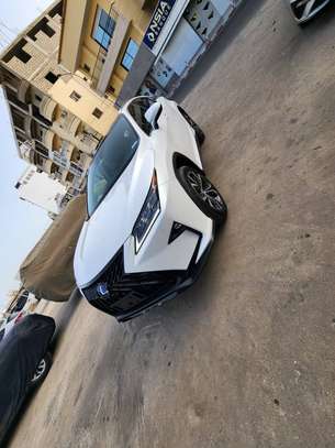 Lexus RX 2020 image 2
