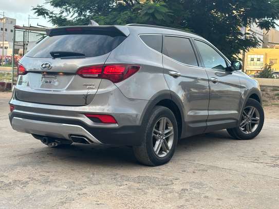 Hyundai Santafé 2017 venant image 1