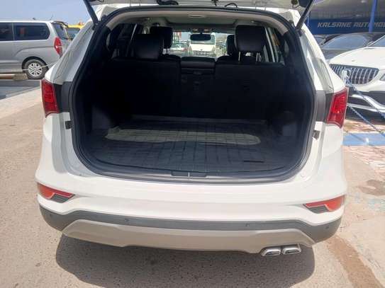 HYUNDAI SANTAFE 2018 image 8