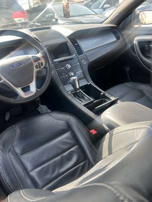 Ford Taurus  2016 image 11