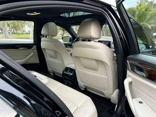 BMW 540i XDRIVE full options image 8