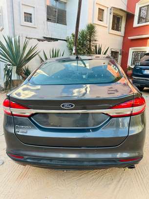 Je vend ma ford fusion 2017 automatic essence image 4