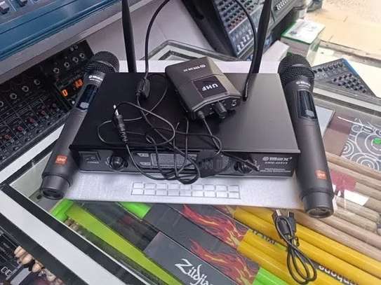 Système radio Double Micro Sans Fil VHF | OMAX AWM-495V3 image 4