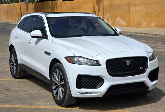 Jaguar F-Pace 2020 image 2