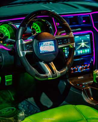 Ford Mustang image 6
