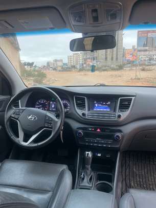 Hyundai Tucson 2017 full option image 7