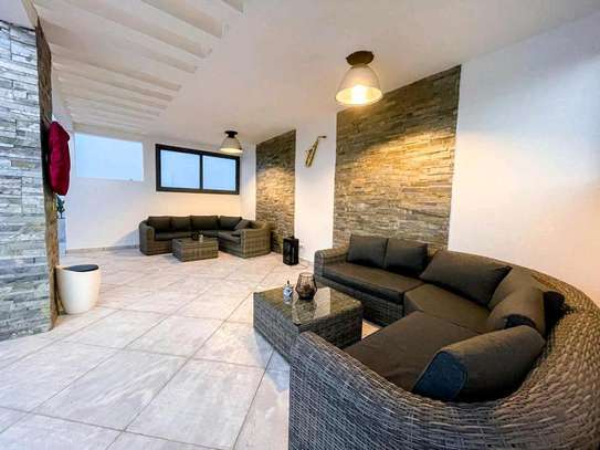 LOCATION STUDIO MEUBLÉ HAUT STANDING A SALY image 8