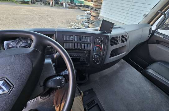 camion Renault  fourgon image 3