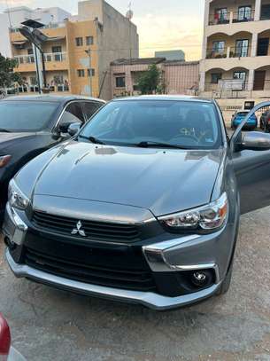 Mitsubishi RVR image 1