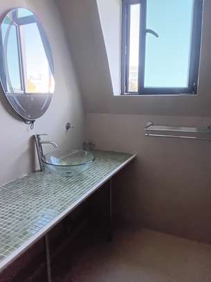 Magnifique duplex a louer a Fann Résidence image 11