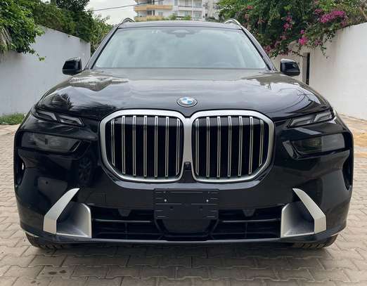 BMW X7 xdrive 40i 2024 image 4