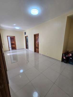 Appartement F3 aux Parcelles Unité 26 image 2